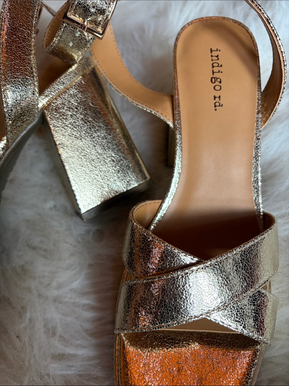 NWOT Indigo Metallic Gold Block Heel Sandals
